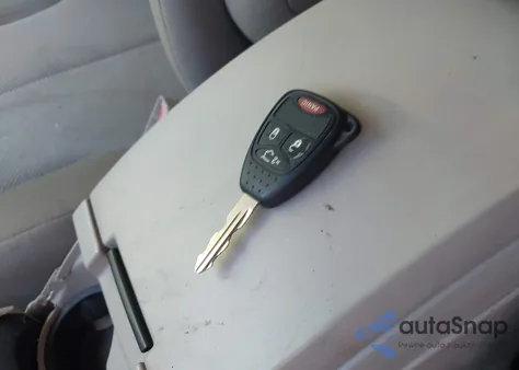 2006 Chrysler Pacifica из США, поврежденный, VIN 2A4GM48486R610996